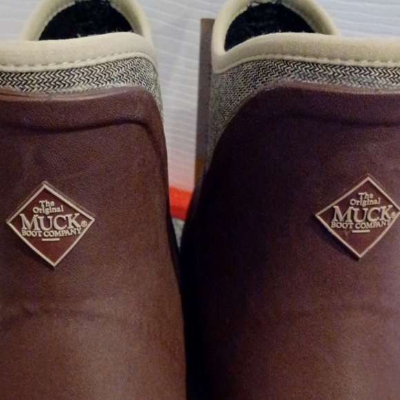 Muck Women's Originals Ankle, Rum Raisin/Tweed Herringbone sold out on website - Picture 12 of 16